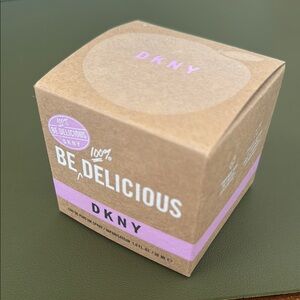 DKNY Be 100% Delicious Box in Brown and Pink